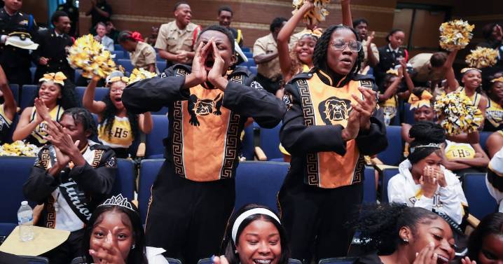 DeKalb graduation rate tops 80% for first time as Georgia rates reach new high