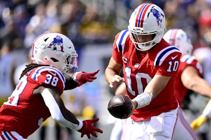 Patriots coach Mike Vrabel didn't throw book at Rhamondre Stevenson (but read between lines)