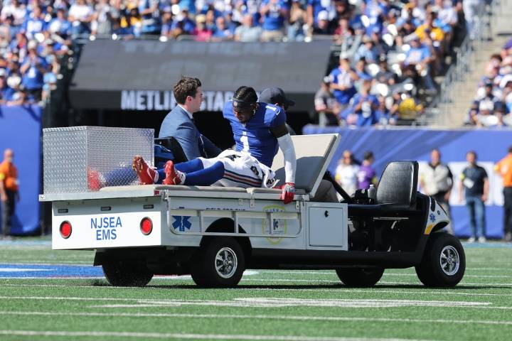 Deadspin | Giants WR Malik Nabers carted off with apparent knee injury vs. Chargers