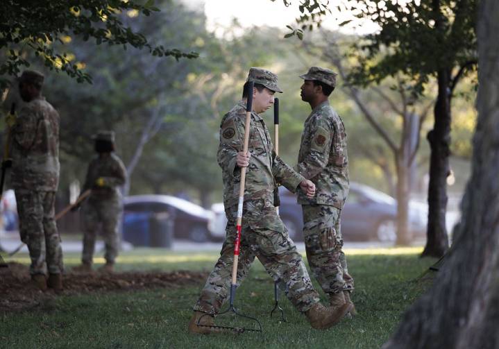 Pentagon plan envisions 1,000 troops for Louisiana policing mission
