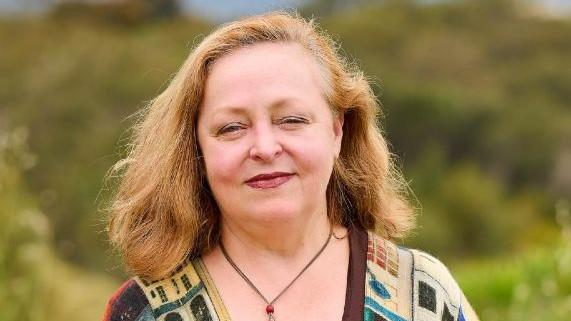 Bassendean elections: Five candidates eye four seats