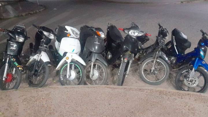 Operativo policial en Añatuya contra ruidos molestos: secuestraron 20 motos preparadas…