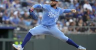 Royals' back-to-back homers and Cameron's pitching lift Royals over Blue Jays 2
