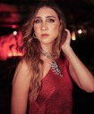 Olga Lucía Vives transforma el dolor en pop en su nuevo sencillo “Amiga”
