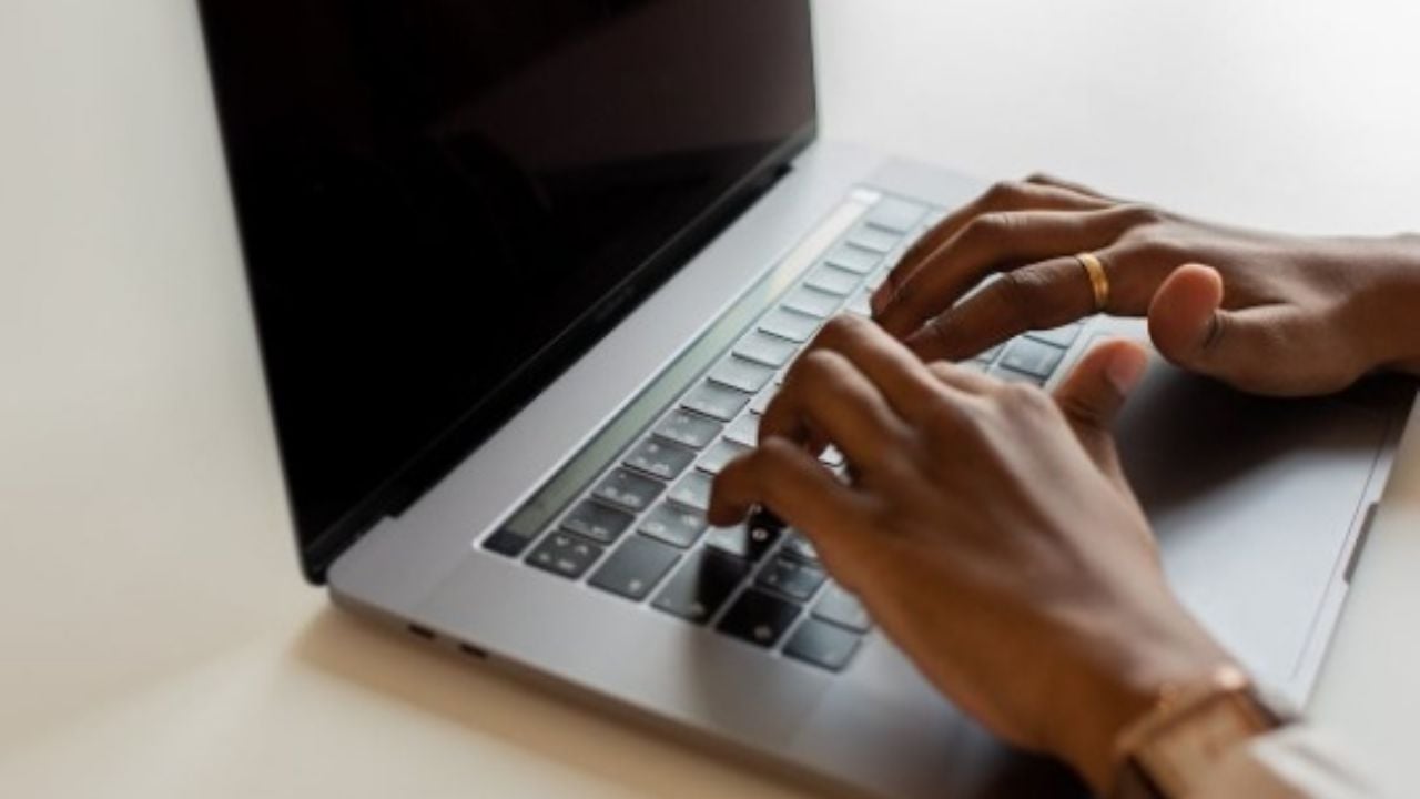¿Qué tipo de hosting México necesita un sitio web rápido y profesional?