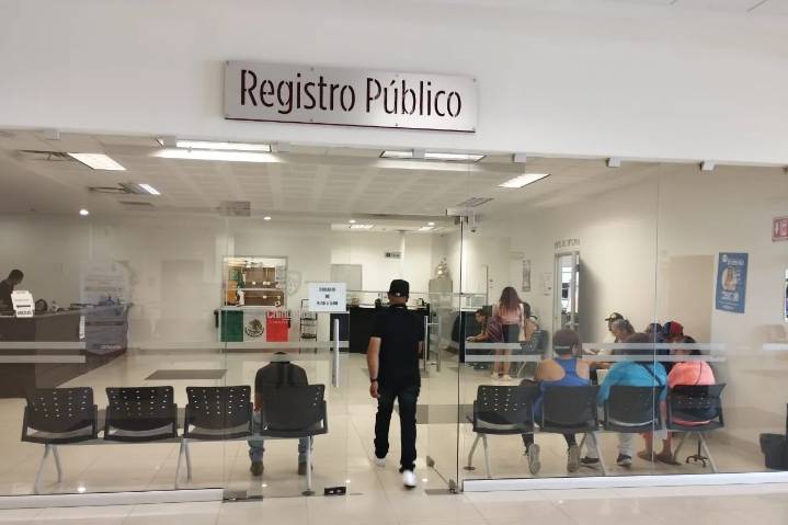 Invitan a usuarios aprovechar mes del testamento