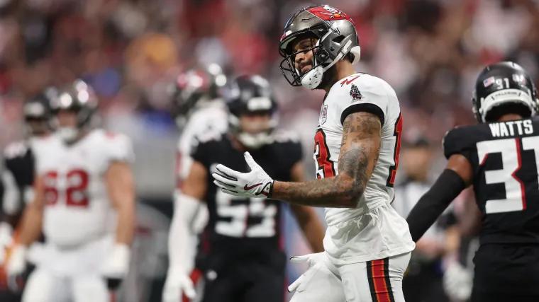Mike Evans injury update: Buccaneers' WR goes straight to the locker room