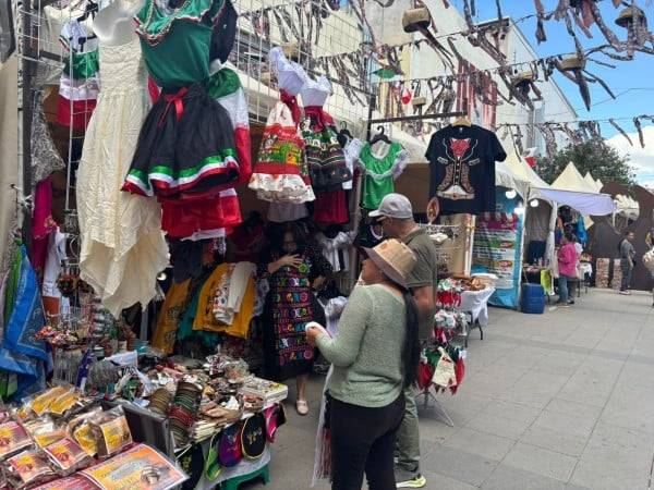 Implementan operativo para el Grito para vendedores ambulantes