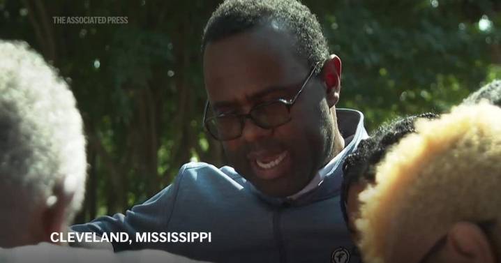 Law enforcement briefs campus after Mississippi college student found hanging on campus