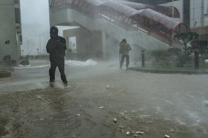 Typhoon Bualoi kills nine in central Vietnam, 17 fishermen missing