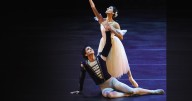 Tiene Isaac Hernández su gala más ovacionada