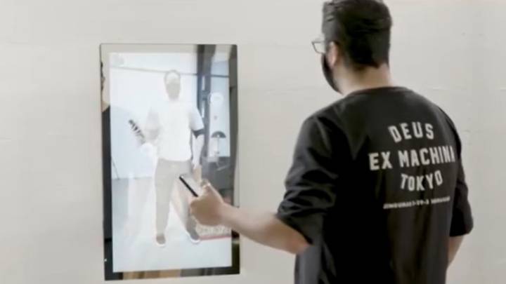 AI mirror lets you try on new clothes from the subway or bus stop by scanning your skeleton to make outfit feel real