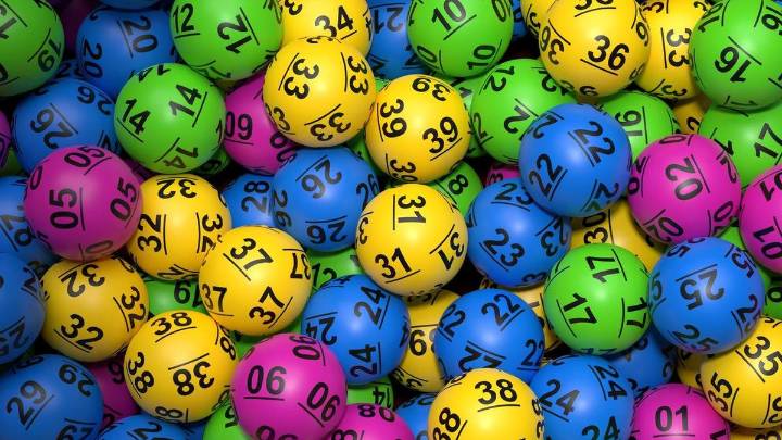 Check your tickets: Hunt is on for mystery Aussie who claimed $2.5m Tattslotto win