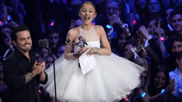 Ariana Grande and Lady Gaga shine at the MTV VMAs with wins and performances