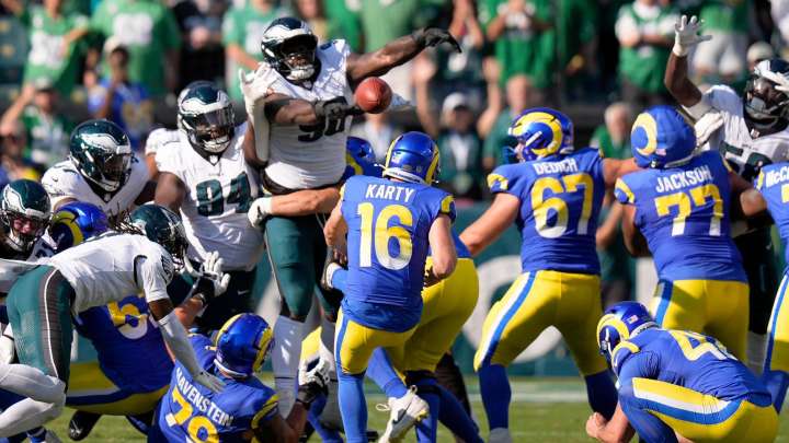 Jordan Davis seals Eagles' 33-26 thrilling win over Rams with Philly's 2nd blocked FG of 4th quarter