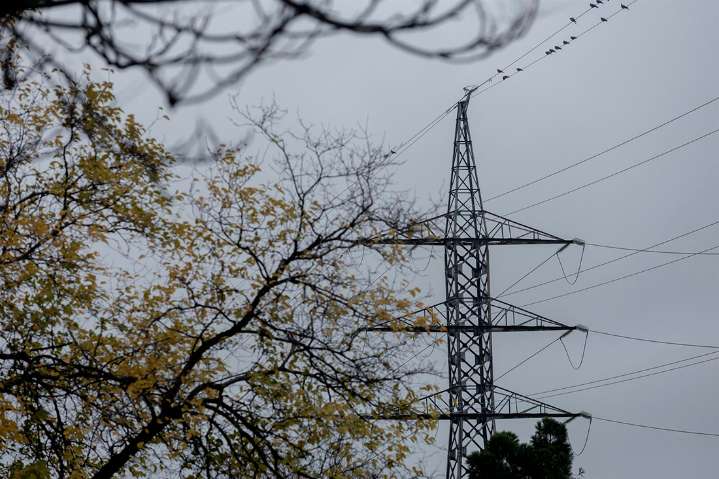 El precio de la luz tendrá este domingo seis horas de coste cero o negativo