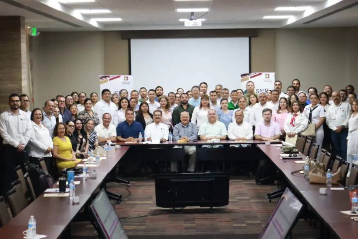 Víctor Castro resalta avances de empleo digno y formal en Baja California Sur