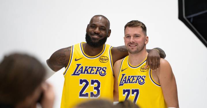 Luka Dončić presume su nueva condición física de cara a la temporada 2025
