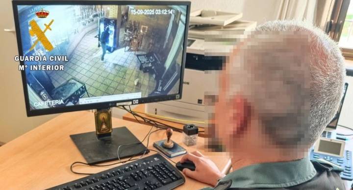 Dos vecinos de Don Benito detenidos por robar tres veces en el mismo bar de un pueblo