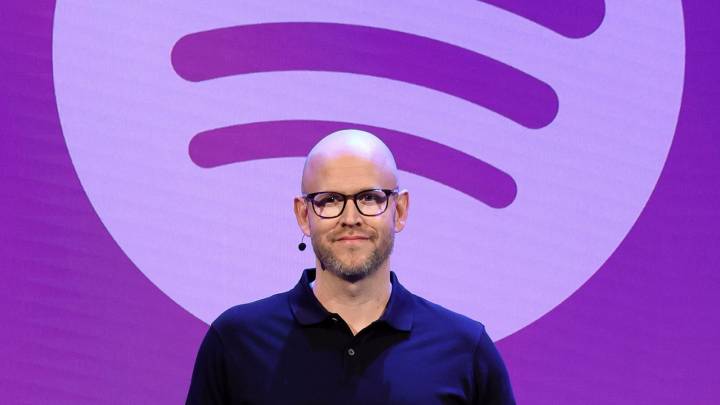 Spotify founder steps down from CEO role