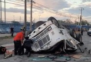 Tráiler cae de puente en carretera Reynosa-Río Bravo; muere conductor