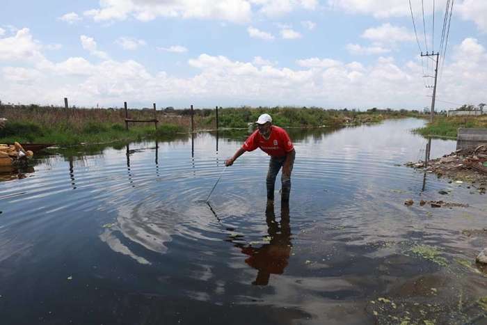 Vecinos de San Pedro Tultepec cumplen 20 días bajo el agua