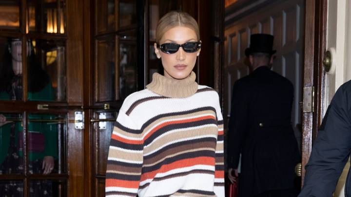 El trench coat de Mango que Bella Hadid confirma que es el más elegante para otoño 2025
