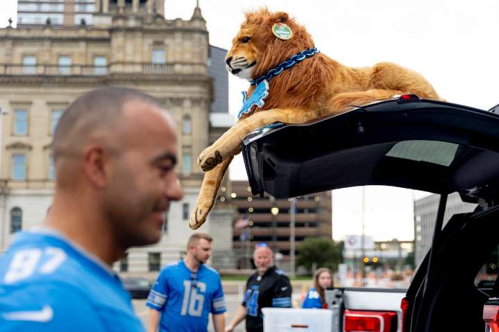 Detroit Lions injury report today vs. Browns: Starting LT, DE are good to go