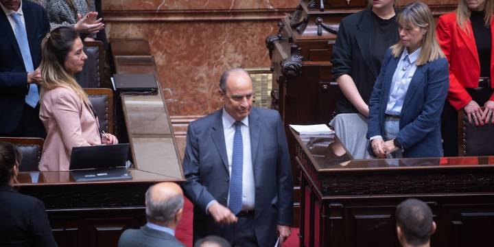 La oposición en Diputados se muestra decidida en avanzar con la moción de censura contra Francos