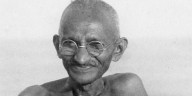 El legado de Mahatma Gandhi, el hombre que desafió un imperio y reinventó la protesta política sin violencia