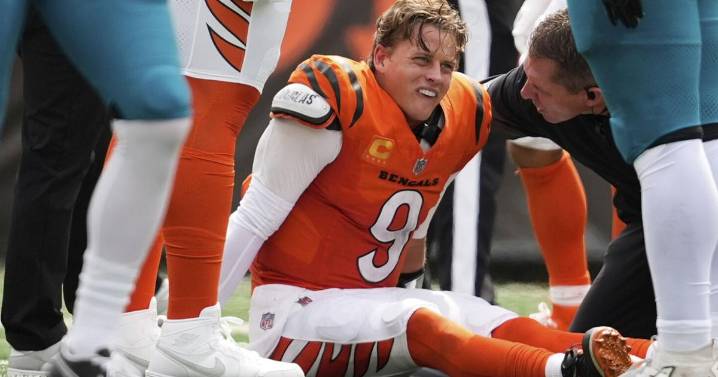 Burrow will have surgery on left toe. QB could miss 3 months