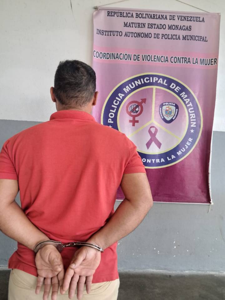 Sujeto quedó detenido por intentar quemar la casa de su madre