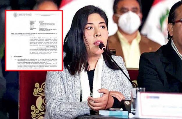 Sigue la persecución contra Betssy Chávez