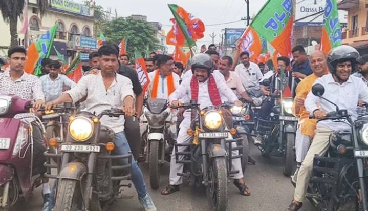 Over 1,000 Bikers Join BJP Rally Ahead of Modi’s Jharsuguda Visit