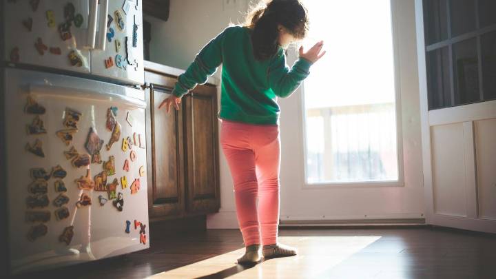 La muerte de una niña de 6 años después de que los médicos confundieran un tumor cerebral con un ojo vago