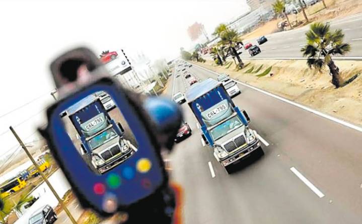 Cinemómetro móvil en Lima: ¿útil o sancionador?