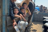 Seis nuevos gazatíes, entre ellos una niña, mueren por hambre