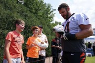 Bengals extend center Ted Karras’ contract through 2026