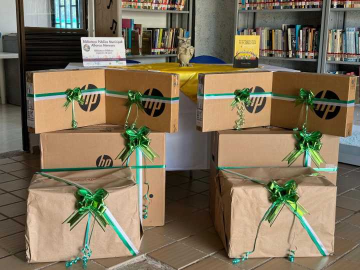 Bibliotecas públicas de El Castillo y El Dorado recibieron dotación del Instituto de Cultura del Meta