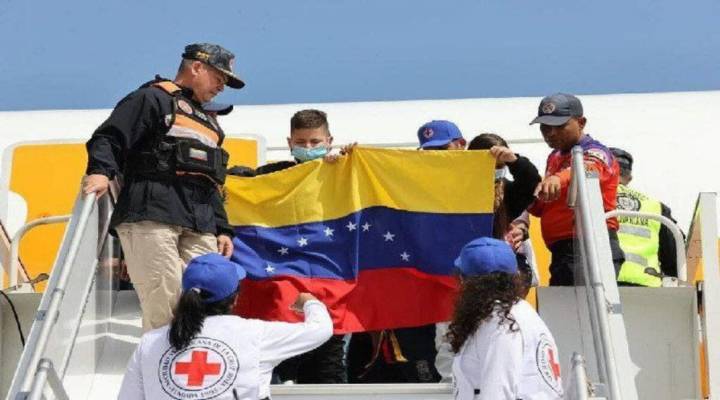 Jóvenes venezolanos secuestrados en el Cecot de El Salvador denuncian maltratos ante la ONU