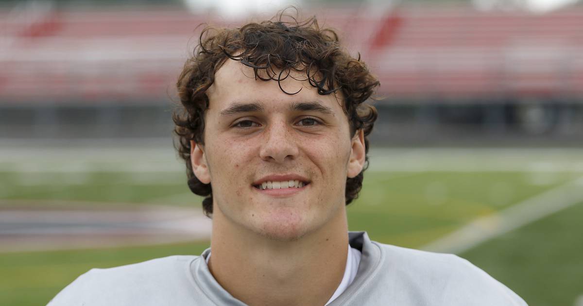 Luke Vanderwiel scores 4 TDs as Prairie Ridge keeps perfect season alive with win over McHenry