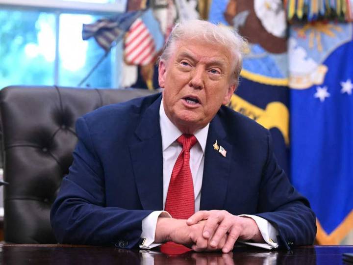 Trump signs executive order to transfer TikTok to U.S. owners