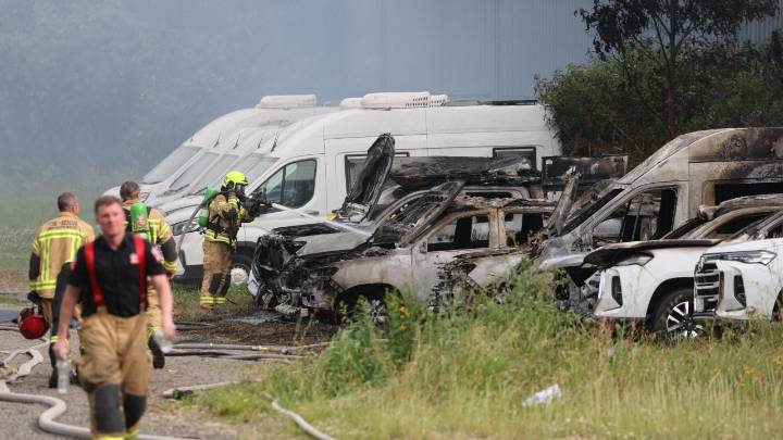 Massive blaze rips through Matraville facility as embers spark car park fires