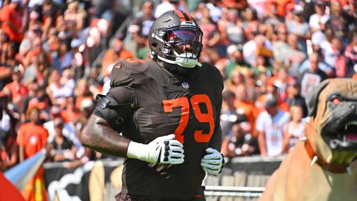 Browns OT Dawand Jones underwent successful LCL, hamstring surgery
