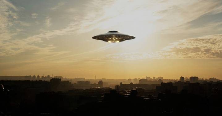 UFO witness screamed 'it's coming right for us' after spotting glowing red squares