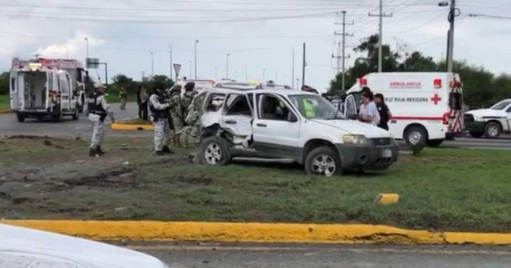 ¡Accidente en Tamaulipas!  Choque con unidad del ejército deja 14 militares y reos heridos