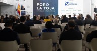 El Foro La Toja 2025 galardona a Miquel Roca y Miguel Herrero, padres de la Constitución