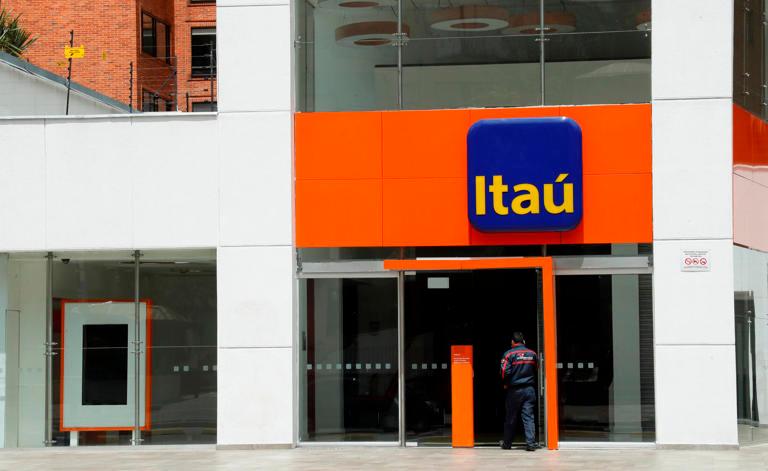 ¿Fin del trabajo híbrido en Itaú? Despiden a mil empleados en Brasil tras monitoreo digital por bajo rendimiento