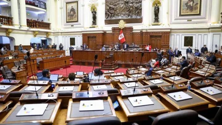 Congreso aprobó gratificaciones, CTS y y subsidió por sepelio para trabajadores CAS