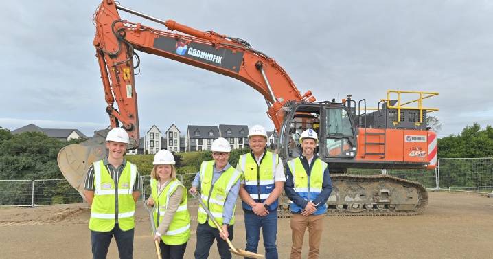 Major update on new 289 home estate off A38